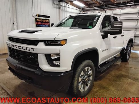 Used 2022 Chevrolet Silverado 2500 Custom w/ Custom Convenience Package AWD/4WD image 4