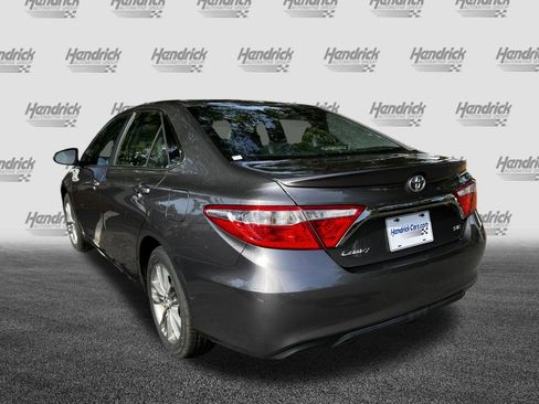 Used 2017 Toyota Camry SE FWD image 7