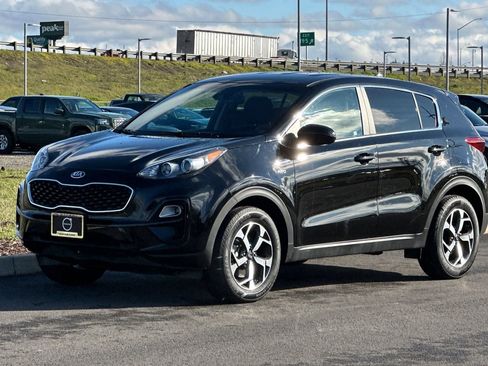 Used 2021 Kia Sportage LX image 7