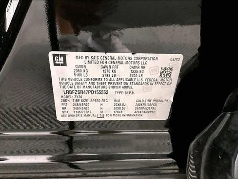 Used 2023 Buick Envision Avenir AWD/4WD image 41