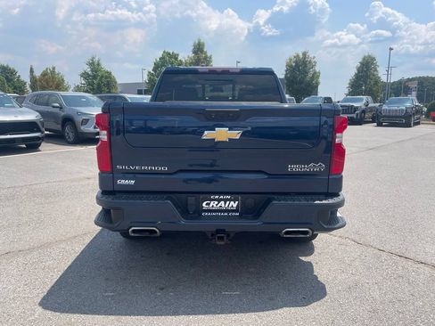 Used 2022 Chevrolet Silverado 1500 High Country w/ High Country Premium Package AWD/4WD image 6