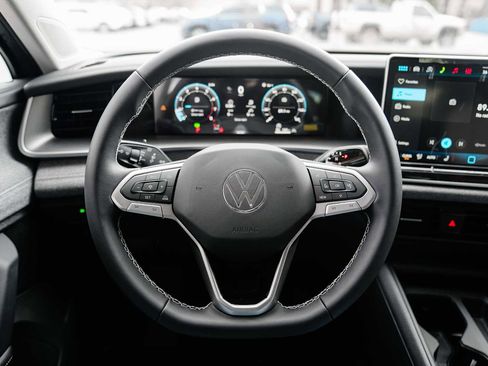 New 2026 Volkswagen Tiguan S image 6