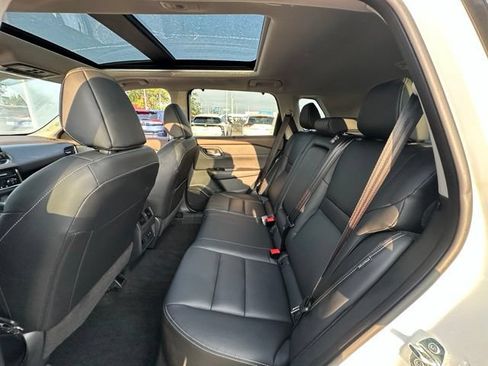 Certified 2023 Nissan Rogue SL w/ SL Premium Package AWD/4WD image 26