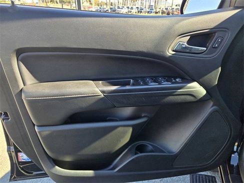 Used 2022 GMC Canyon AT4 image 19