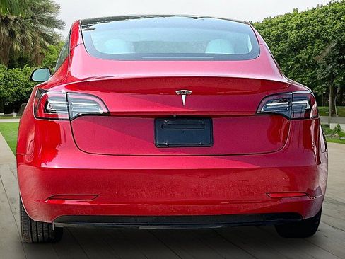 Used 2023 Tesla Model 3 Standard Range RWD image 3