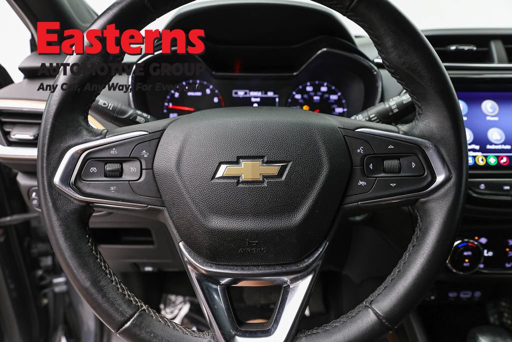Used 2021 Chevrolet TrailBlazer ACTIV w/ Convenience Package FWD image 11