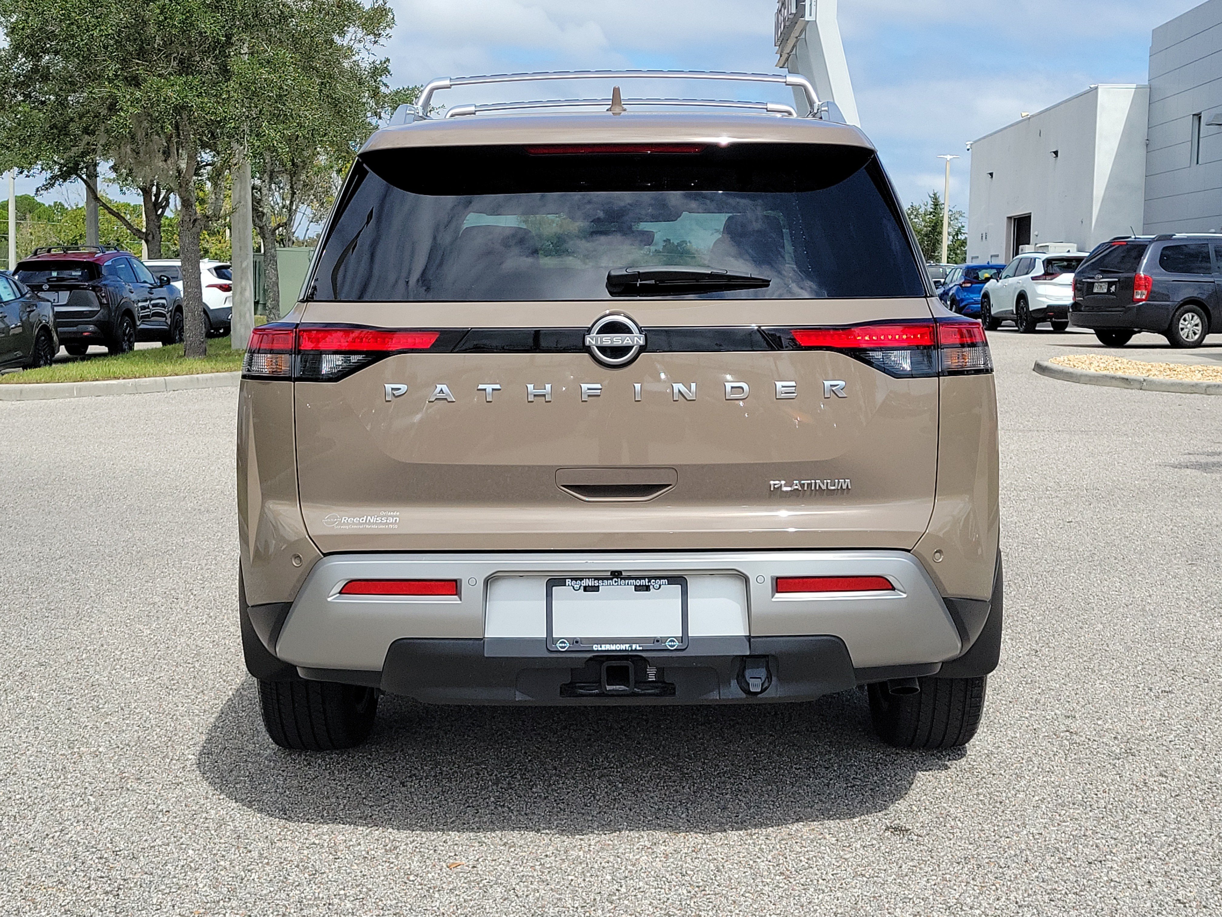 Certified 2025 Nissan Pathfinder Platinum w/ Cargo Package FWD image 8