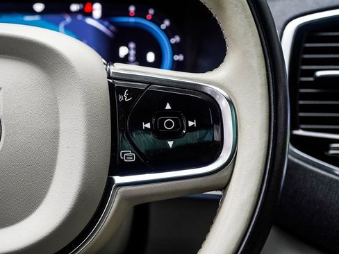 Used 2023 Volvo XC90 B6 Plus w/ Protection Package Premier image 25