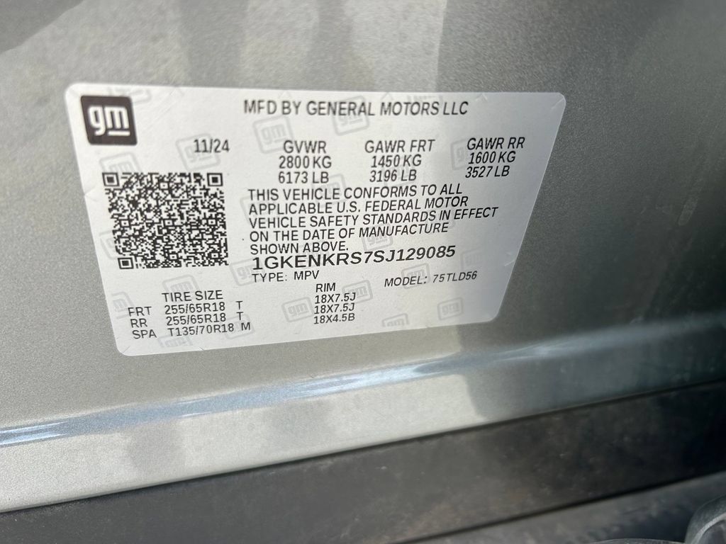 Used 2025 GMC Acadia Elevation FWD image 10
