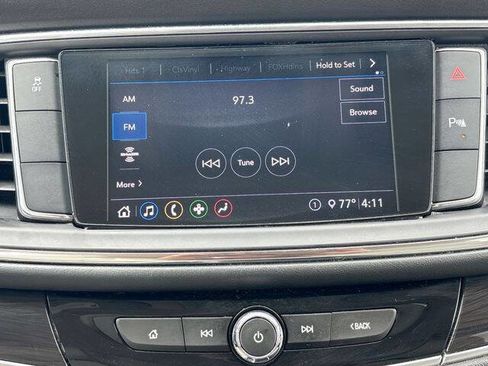Used 2020 Buick Enclave Essence FWD image 13