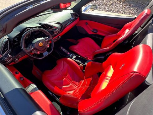 Used 2019 Ferrari 488 Spider image 23