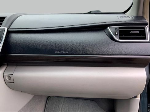 Used 2017 Toyota Camry LE FWD image 18