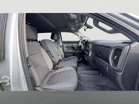 Used 2020 Chevrolet Silverado 1500 LT Trail Boss image 6