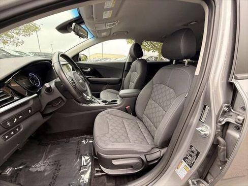 Used 2022 Kia Niro LXS FWD image 14