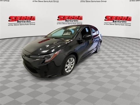 Used 2020 Toyota Corolla LE image 5