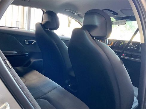 Used 2025 Kia K4 FWD image 19