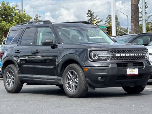 Used 2025 Ford Bronco Sport Big Bend w/ Convenience Package AWD/4WD image 2