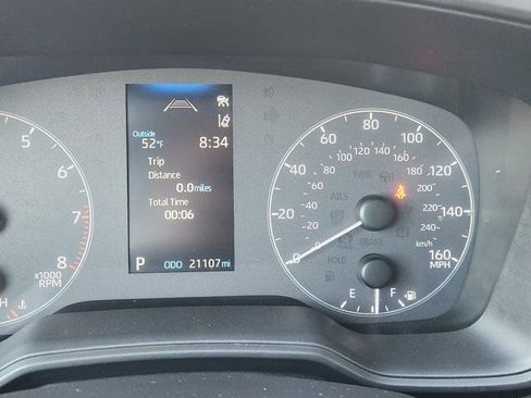 Used 2025 Toyota Corolla LE image 6