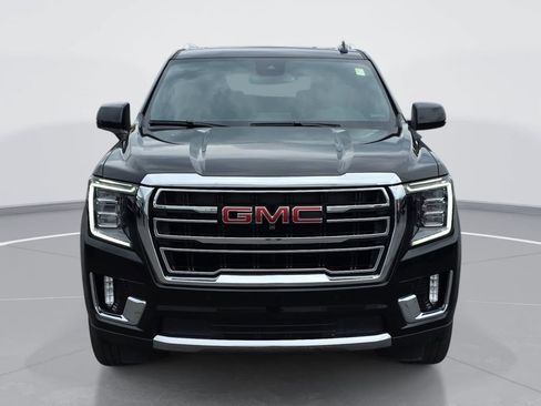 Certified 2023 GMC Yukon SLT w/ SLT Luxury Package AWD/4WD image 10