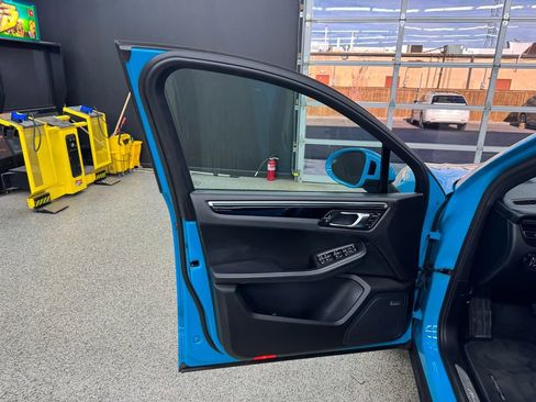 Used 2019 Porsche Macan S image 9