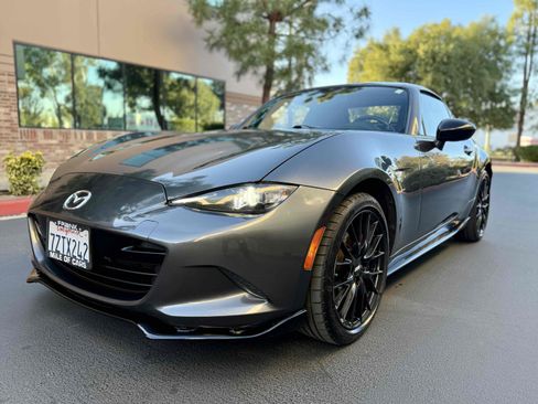 Used 2017 MAZDA MX-5 Miata RF Club w/ Brembo/BBS Package image 4