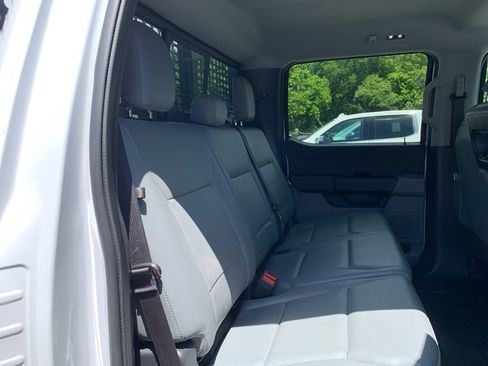 Used 2023 Ford F550 4x4 Crew Cab Super Duty image 31
