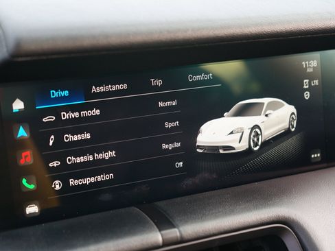 Used 2021 Porsche Taycan 4S image 34