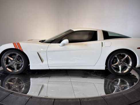 Used 2011 Chevrolet Corvette Coupe w/ Preferred Equipment Group RWD image 34