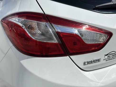 Used 2017 Chevrolet Cruze LT w/ Convenience Package FWD image 51