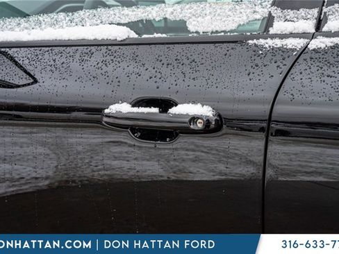 Used 2022 Ford Escape SEL image 29