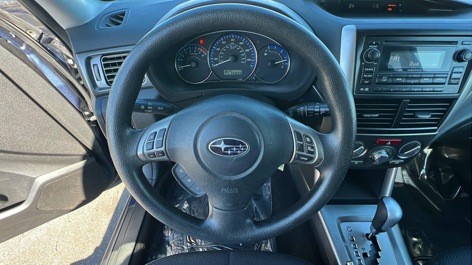Used 2011 Subaru Forester 2.5X Premium w/ All-Weather Pkg AWD/4WD image 17