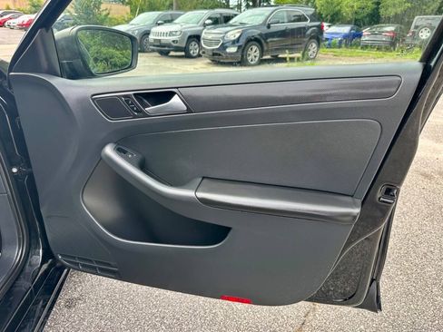 Used 2014 Volkswagen Jetta S FWD image 17