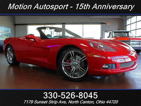 Used 2006 Chevrolet Corvette Convertible w/ Preferred Equipment Group RWD image 2