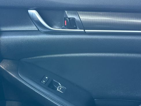 Used 2022 Honda Accord Sport Special Edition image 18