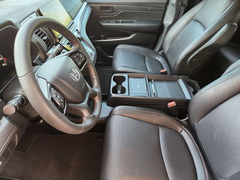 Used 2025 Honda Odyssey Sport-L image 12