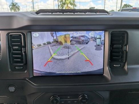 Used 2025 Ford Bronco Badlands AWD/4WD image 23