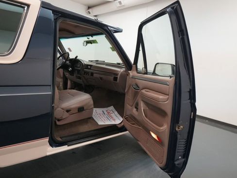 Used 1992 Ford Bronco Eddie Bauer image 29