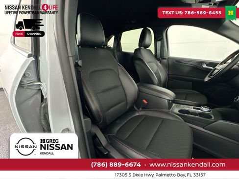 Used 2025 Ford Escape ST-Line image 31