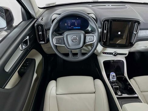 New 2026 Volvo XC40 B5 Ultra w/ Climate Package image 21