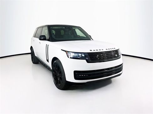 New 2025 Land Rover Range Rover SE image 3