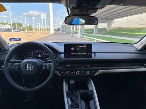 Used 2024 Honda Accord EX image 7