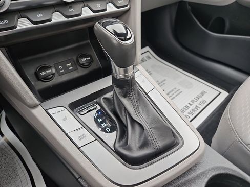 Used 2020 Hyundai Elantra Value Edition image 26