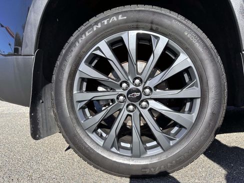 Used 2023 Chevrolet Traverse RS AWD/4WD image 6