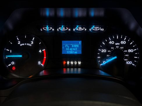 Used 2021 Ford F250 XL w/ Power Equipment Group image 45