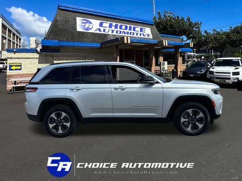 Used 2022 Jeep Grand Cherokee Limited 4xe AWD/4WD image 9