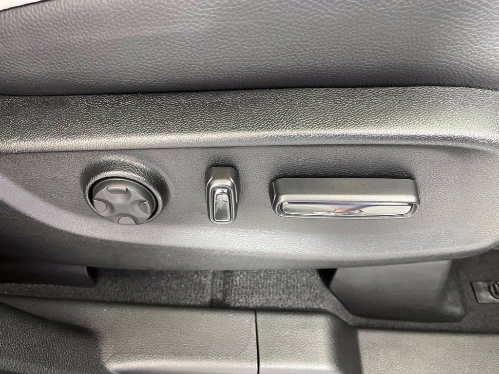 Certified 2026 Honda Odyssey Touring image 9