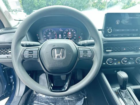 Used 2023 Honda Accord EX image 26