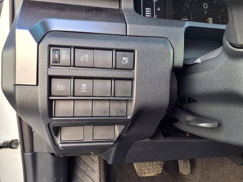 Used 2025 Toyota 4Runner SR5 image 30