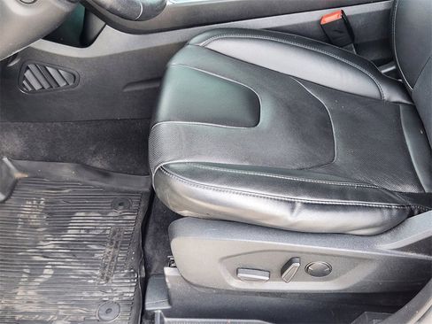 Used 2021 Ford Edge Titanium w/ Equipment Group 301A image 8