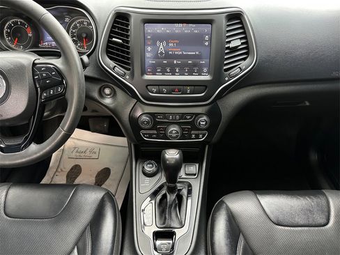 Used 2023 Jeep Cherokee Altitude Lux w/ Lux Elite Package image 16